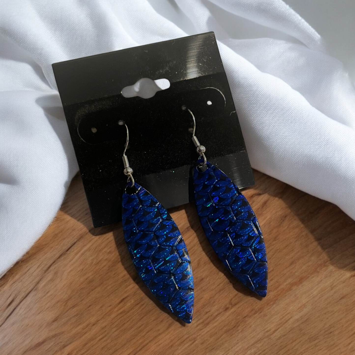 Willow Spinner Blade Earrings - Honeycomb Blue