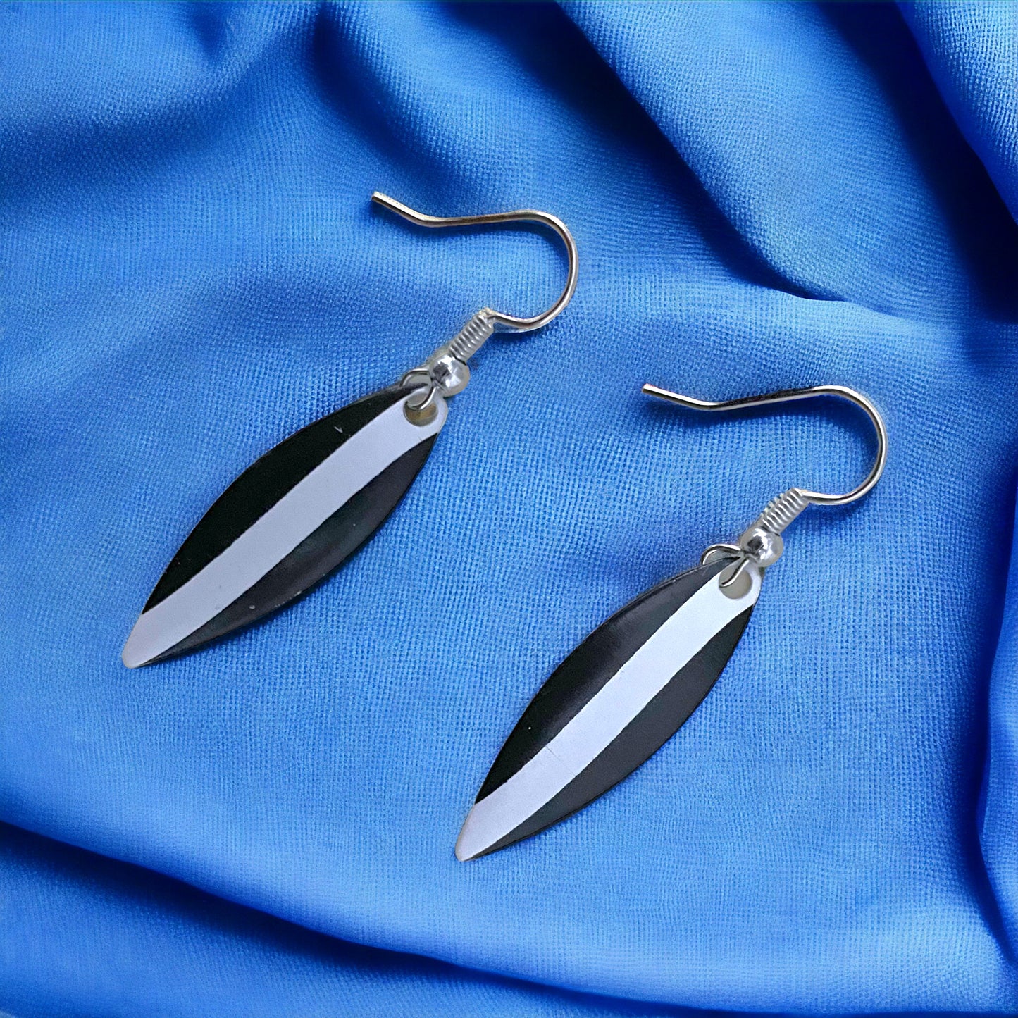 Willow Spinner Blade Earrings - Black/White Stripe